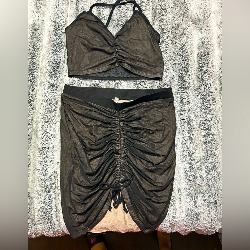 Women’s clothes used and new